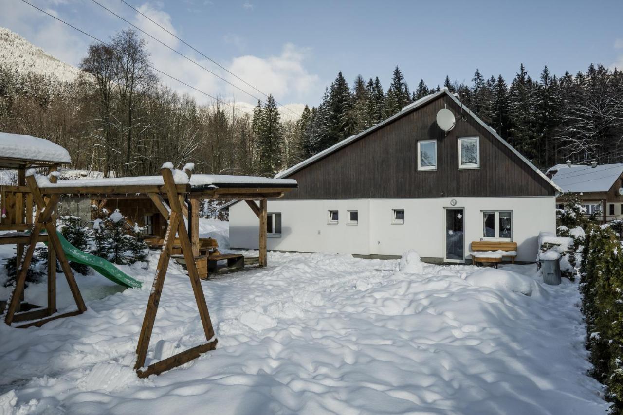 Desny Kout Villa Kouty Exteriör bild